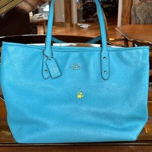 COACH X PEANUTS Woodstock City Zip Tote